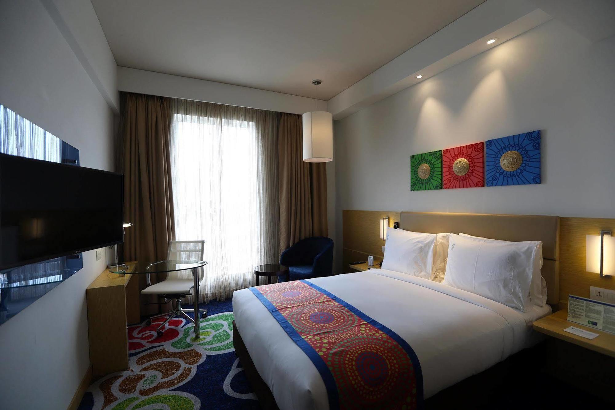 Holiday Inn Express Chennai Old Mahabalipuram Road מראה חיצוני תמונה